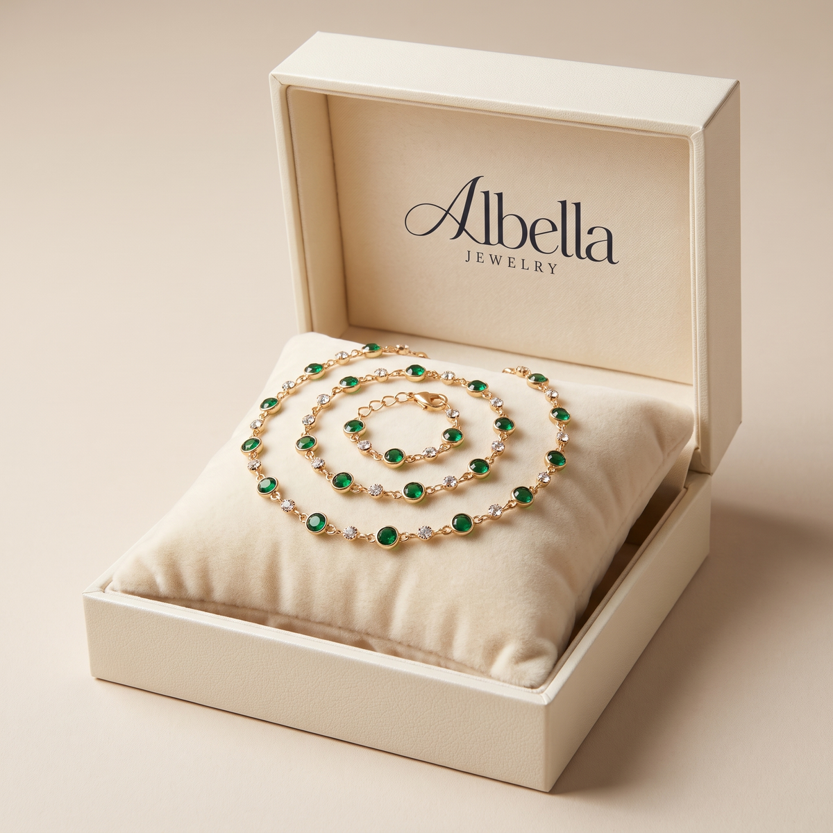 Elira Vescari Necklace in Albella Jewelry gift box