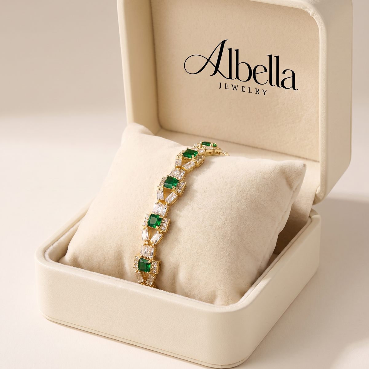 Verde Link Tennis Bracelet in Albella Jewelry gift box