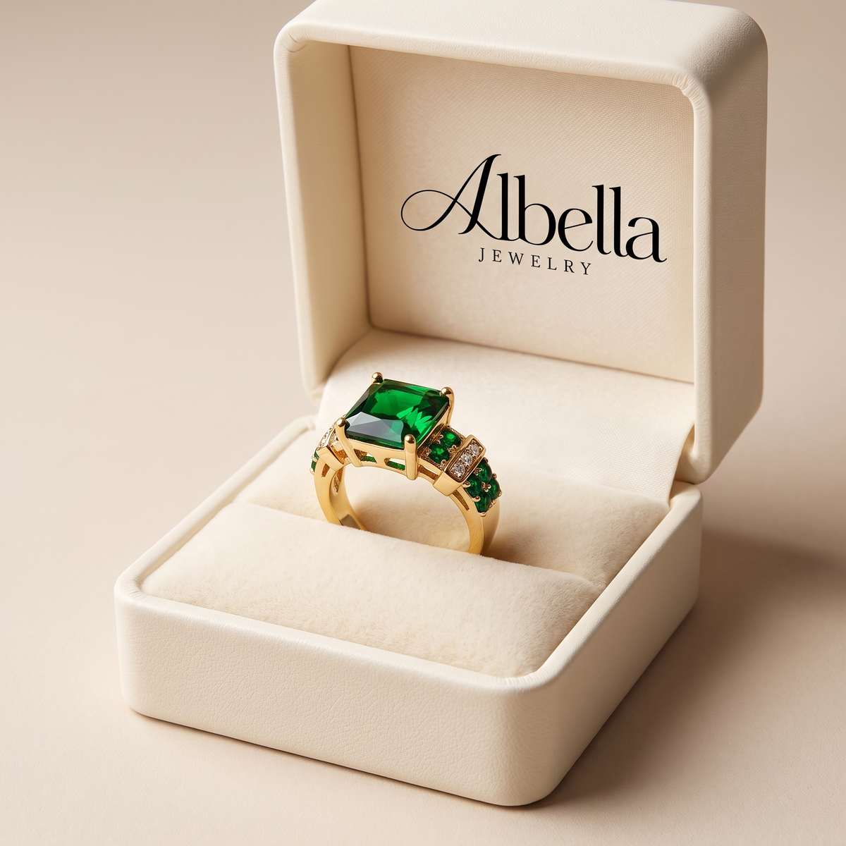 Exquisite Emerald Ring in Albella Jewelry gift box