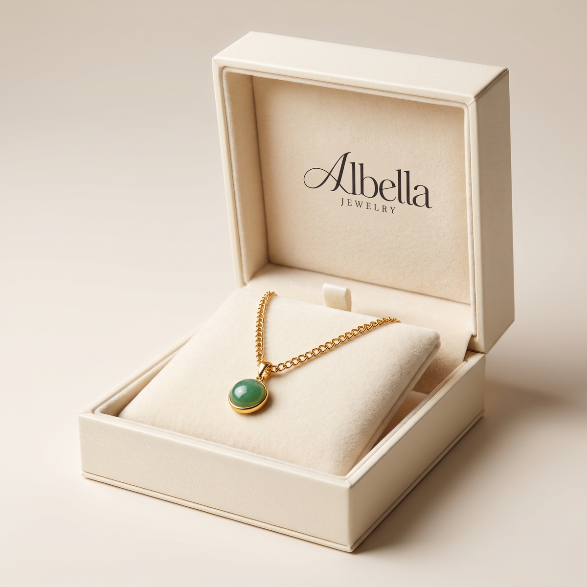 Chic Gold Necklace in Albella Jewelry gift box