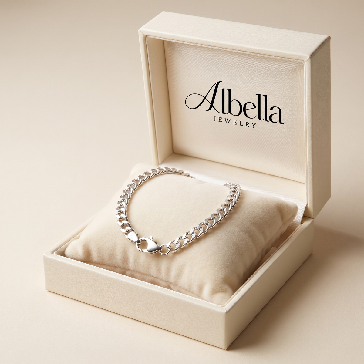 Minimal Bracelet Stack in Albella Jewelry gift box