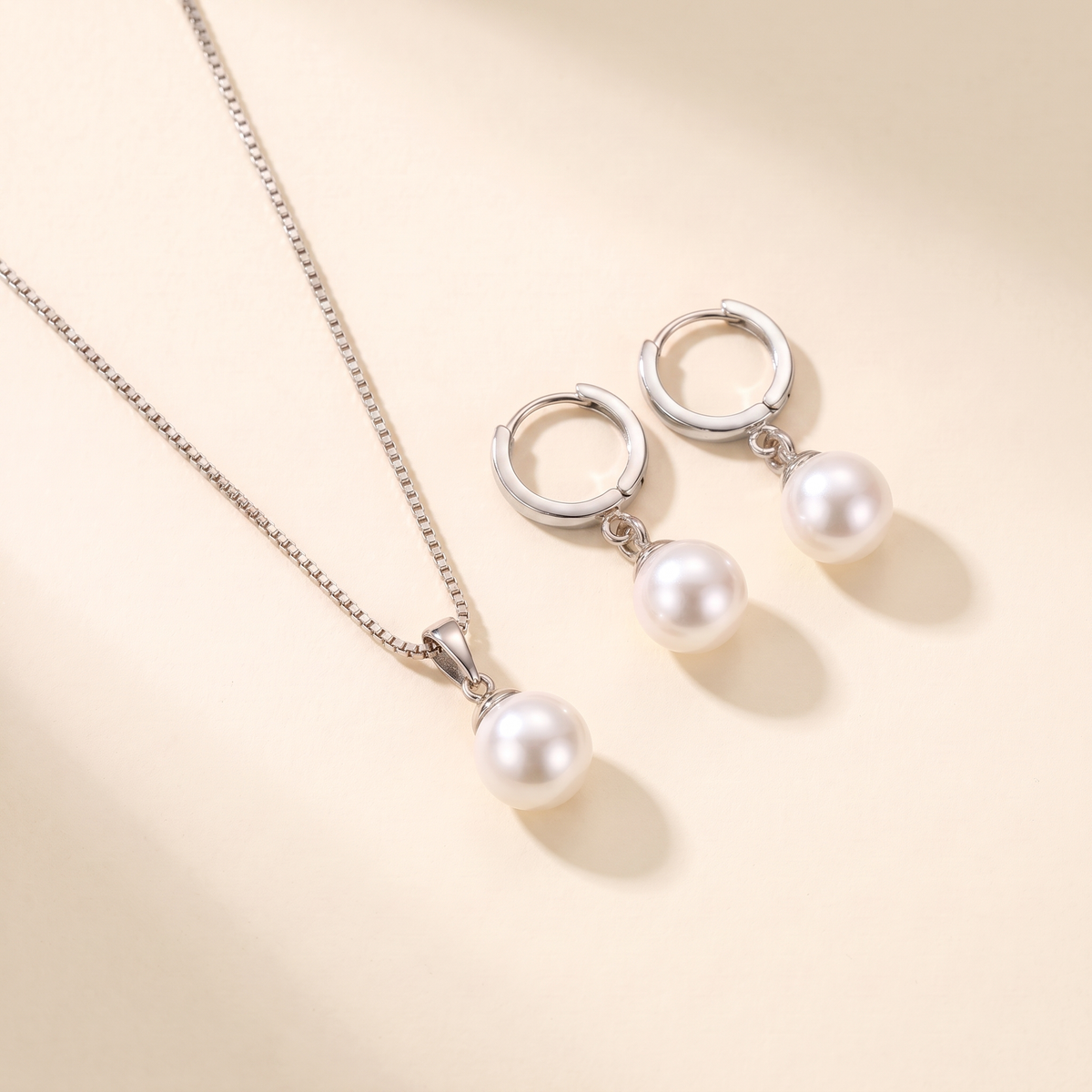 Elegant Faux Pearl Jewelry Set – silver