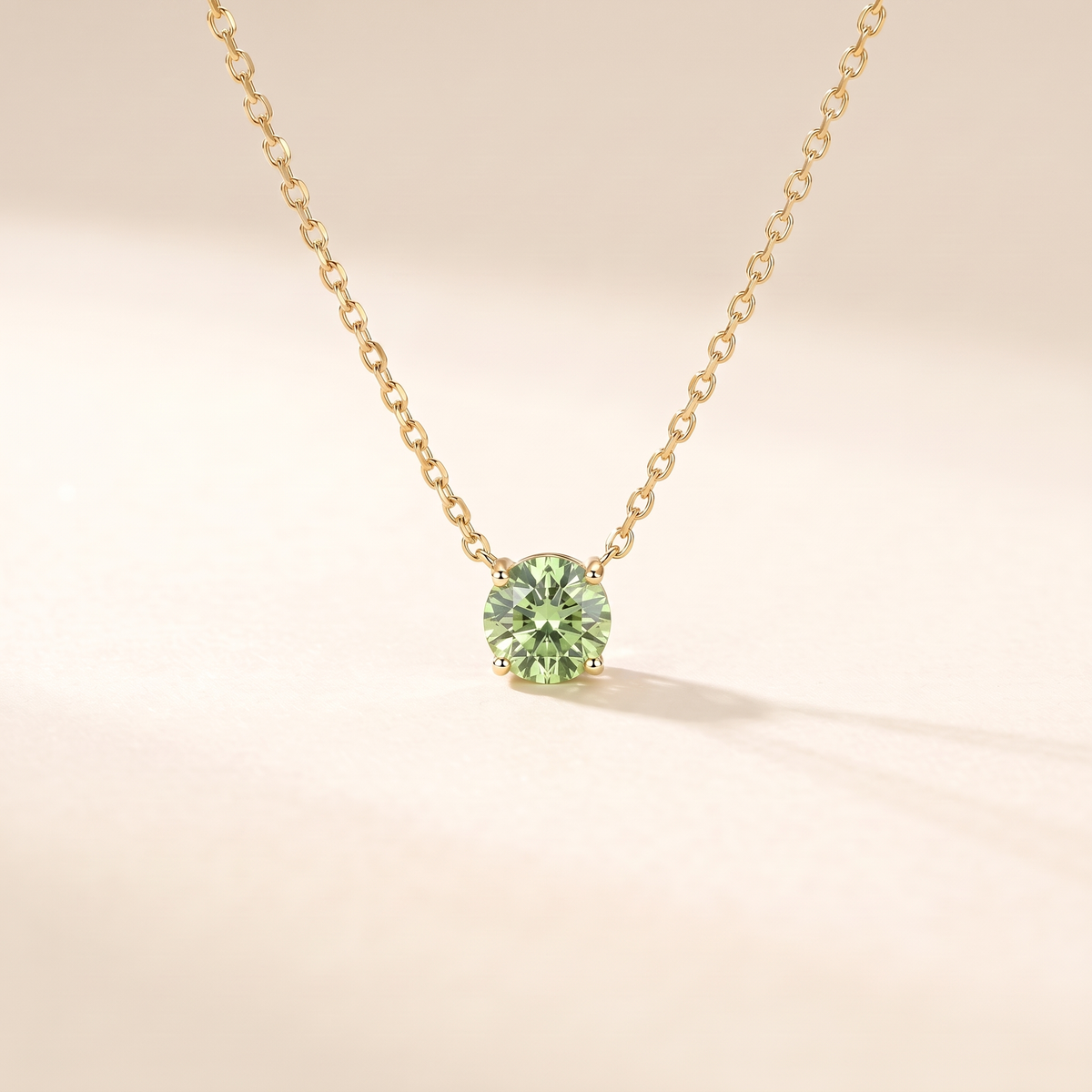 Elegant Solitaire Crystal Necklace – gold