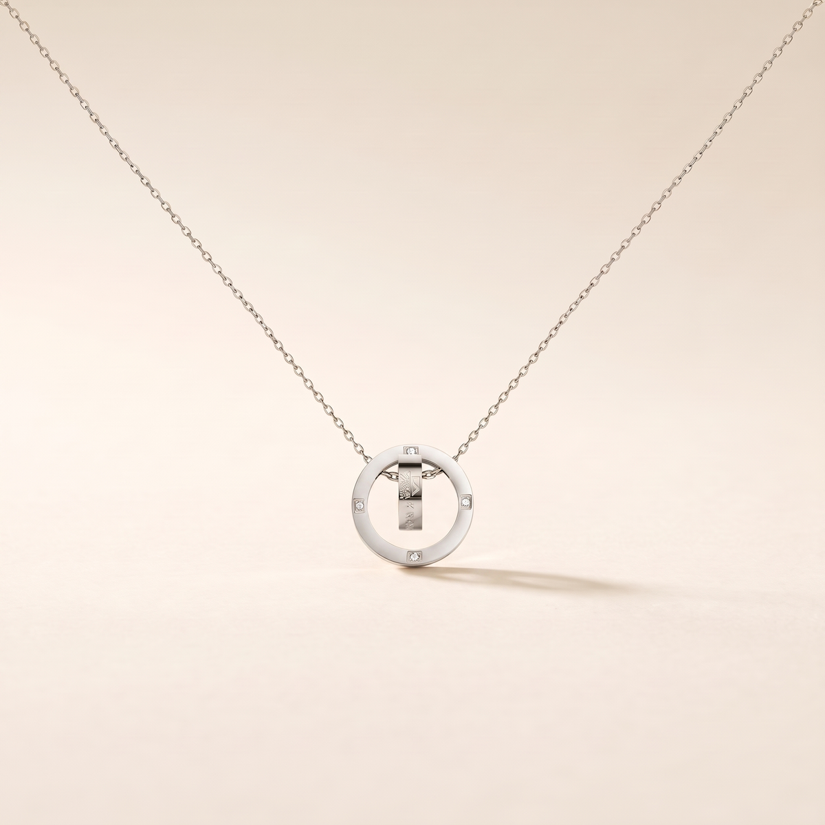 Diamond Circle Pendant Necklace – silver