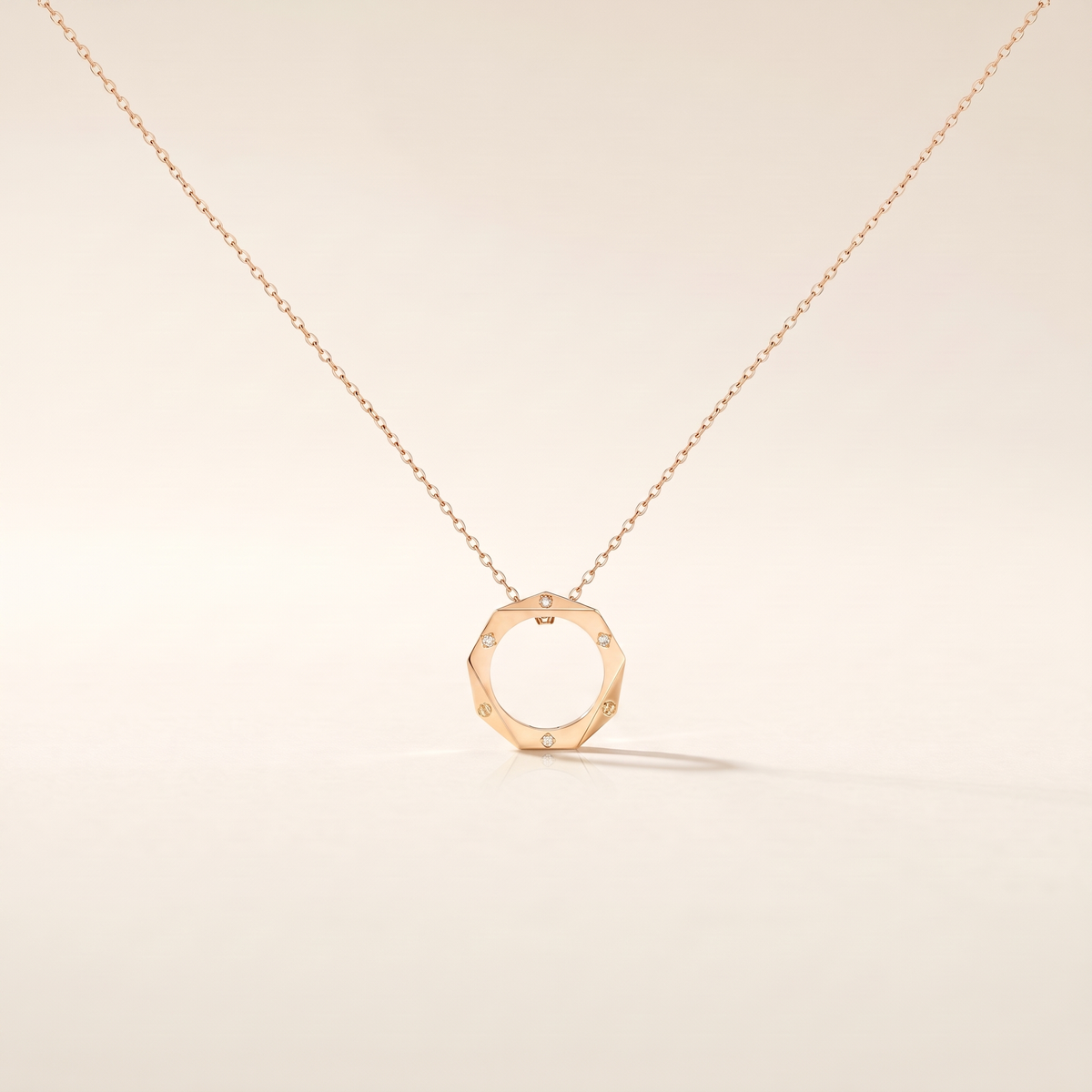 Geometric Diamond Circle Necklace – rose gold