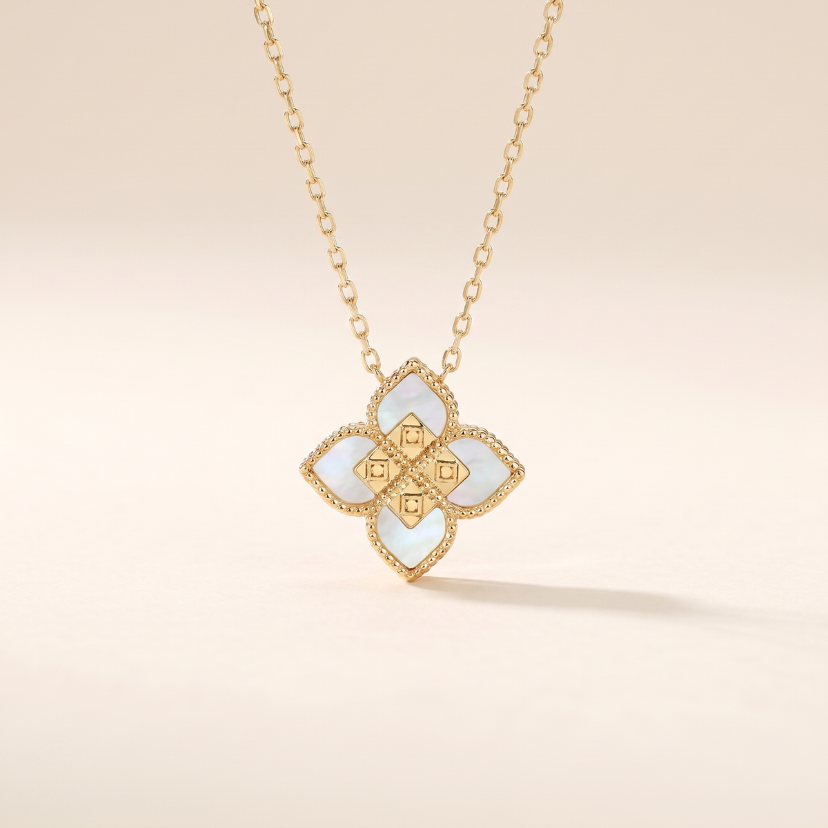 Mother Of Pearl Floral Diamond Necklace – gold