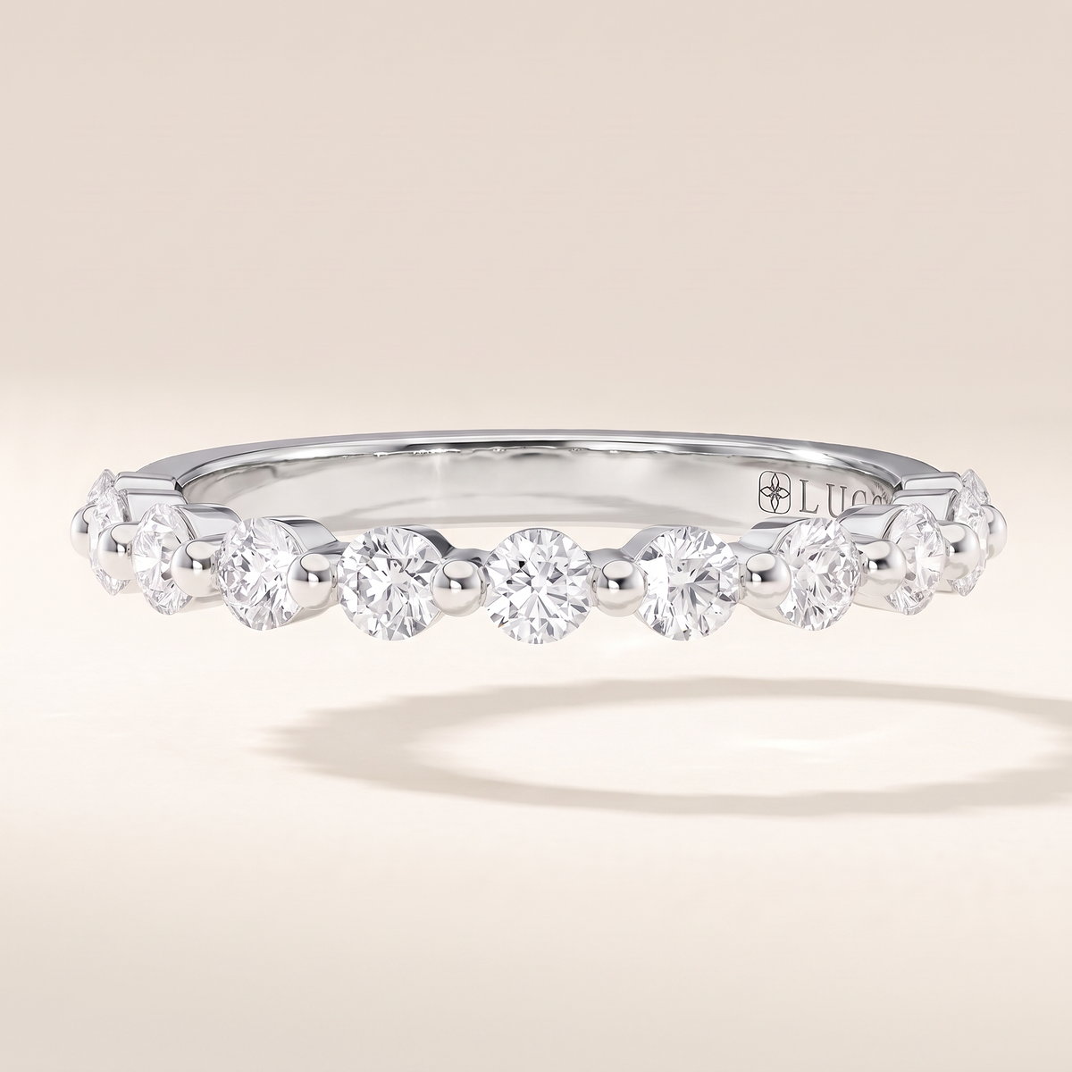 Chiesa Floating Shared Prong Diamond Band – silver