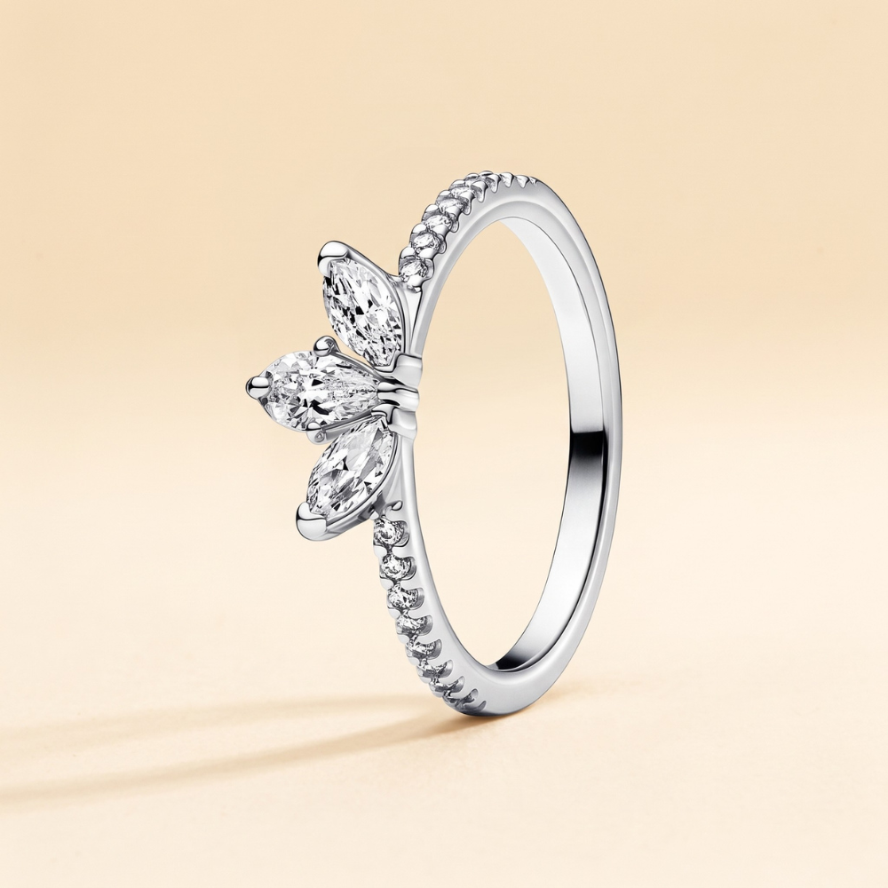 Sparkling Herbarium Cluster Ring