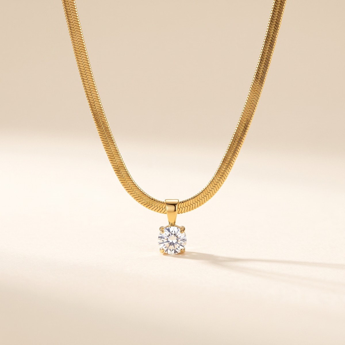 Elegant Gold Pendant Necklace with Rhinestones – Albella Jewelry
