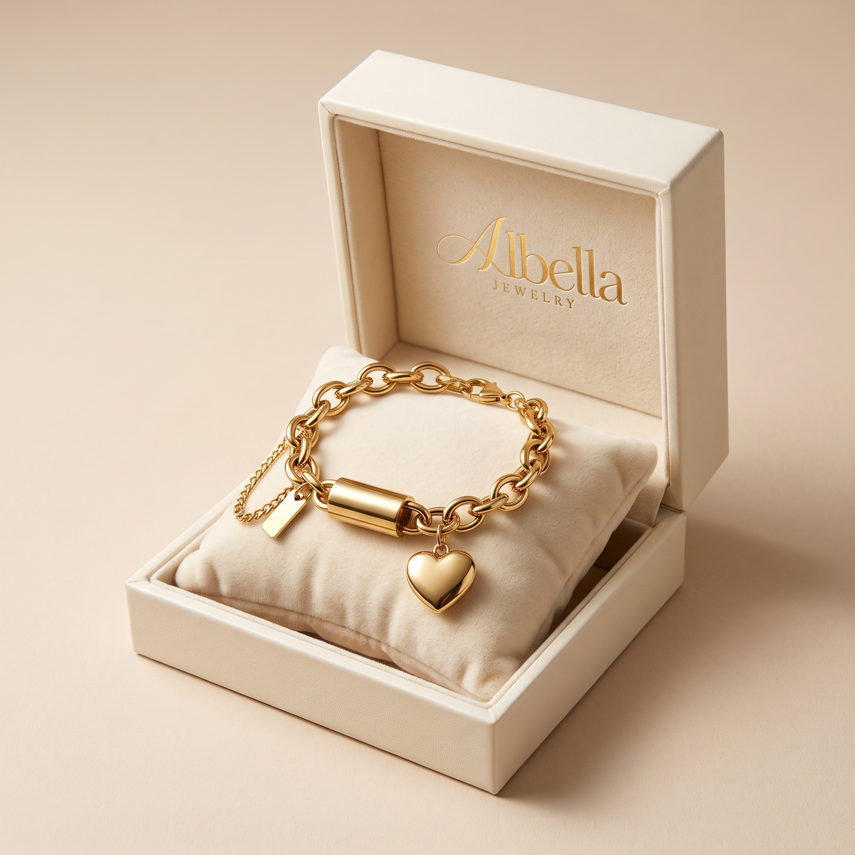 Love Link Gold Bracelet in Albella Jewelry gift box