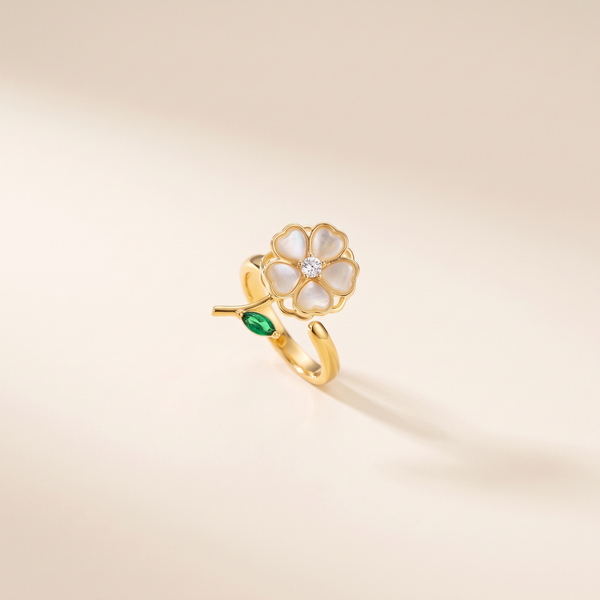 Emerald Flower and Leaf Spinner Ring – Albella Jewelry