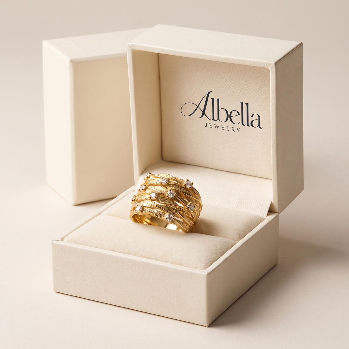 Vintage Gold Ring in Albella Jewelry gift box