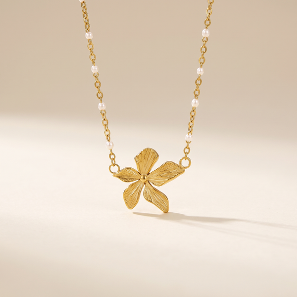 Elegant Necklace with Gold Flower – Albella Jewelry