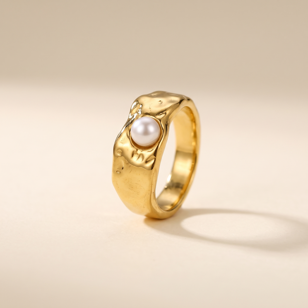 Elegant Gold Ring with Natural Pearl – Albella Jewelry