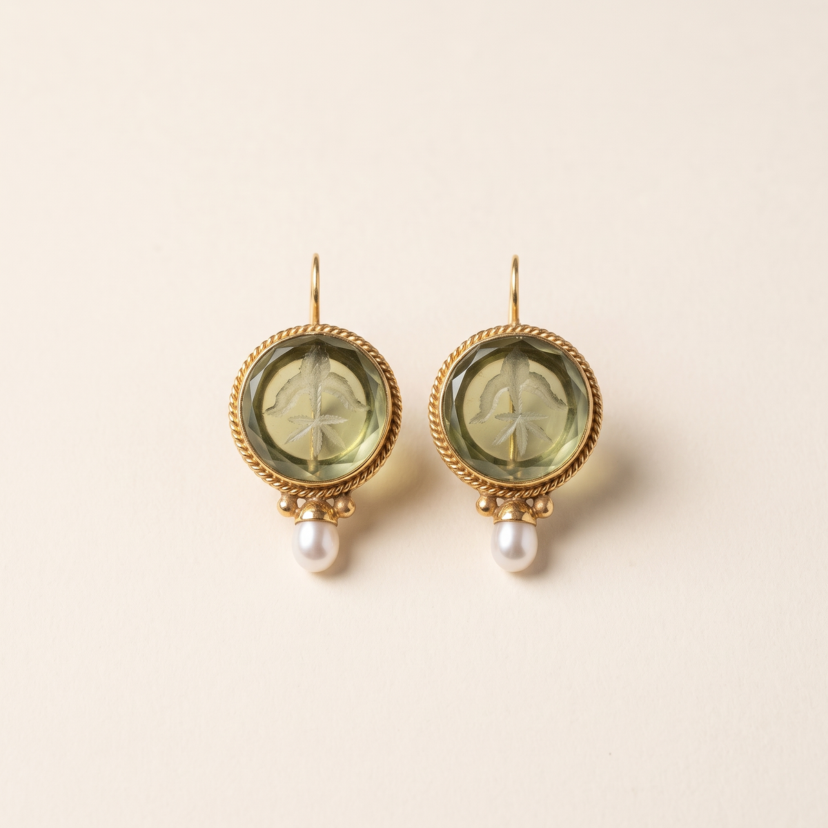 Retro Classic Earrings with Green Stones and Pearls – Albella Jewelry