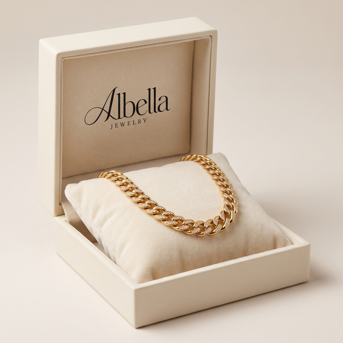 Chunky Cuban Link Necklace in Albella Jewelry gift box