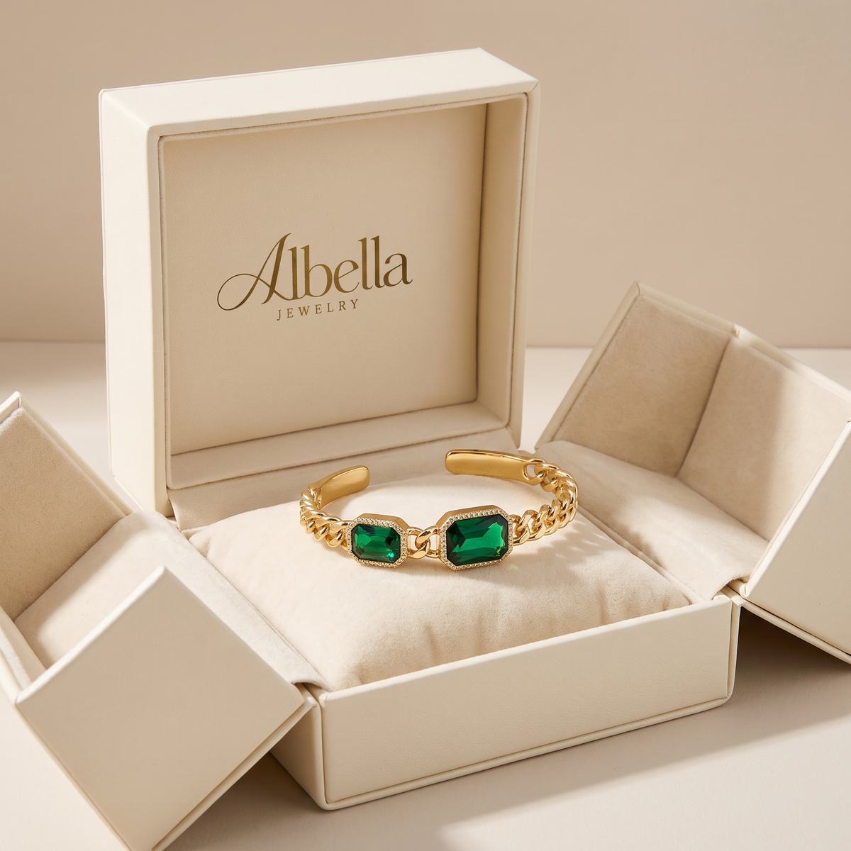 Bracelets with Green Crystals Pack in Albella Jewelry gift box