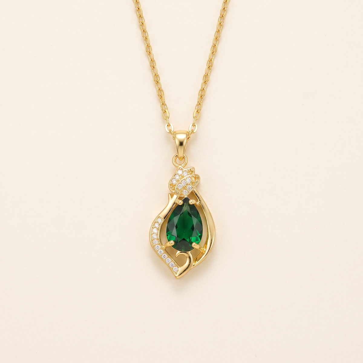 Elegant Emerald Teardrop Necklace – Albella Jewelry