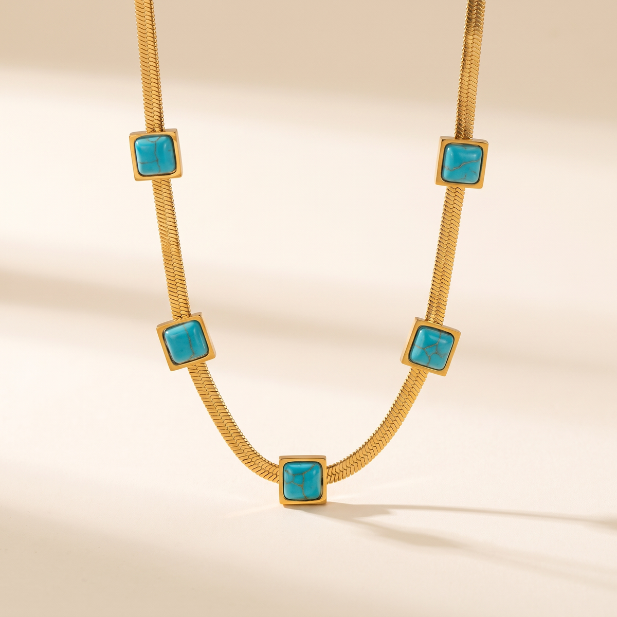 Vionelle Coastline Gold Necklace – Albella Jewelry