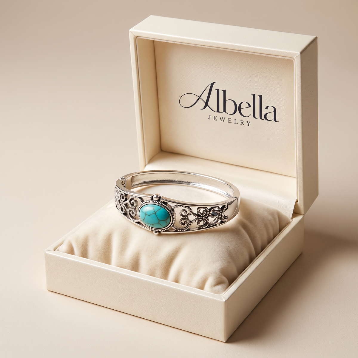 Alouette Vintage Crest Gold Bracelet in Albella Jewelry gift box