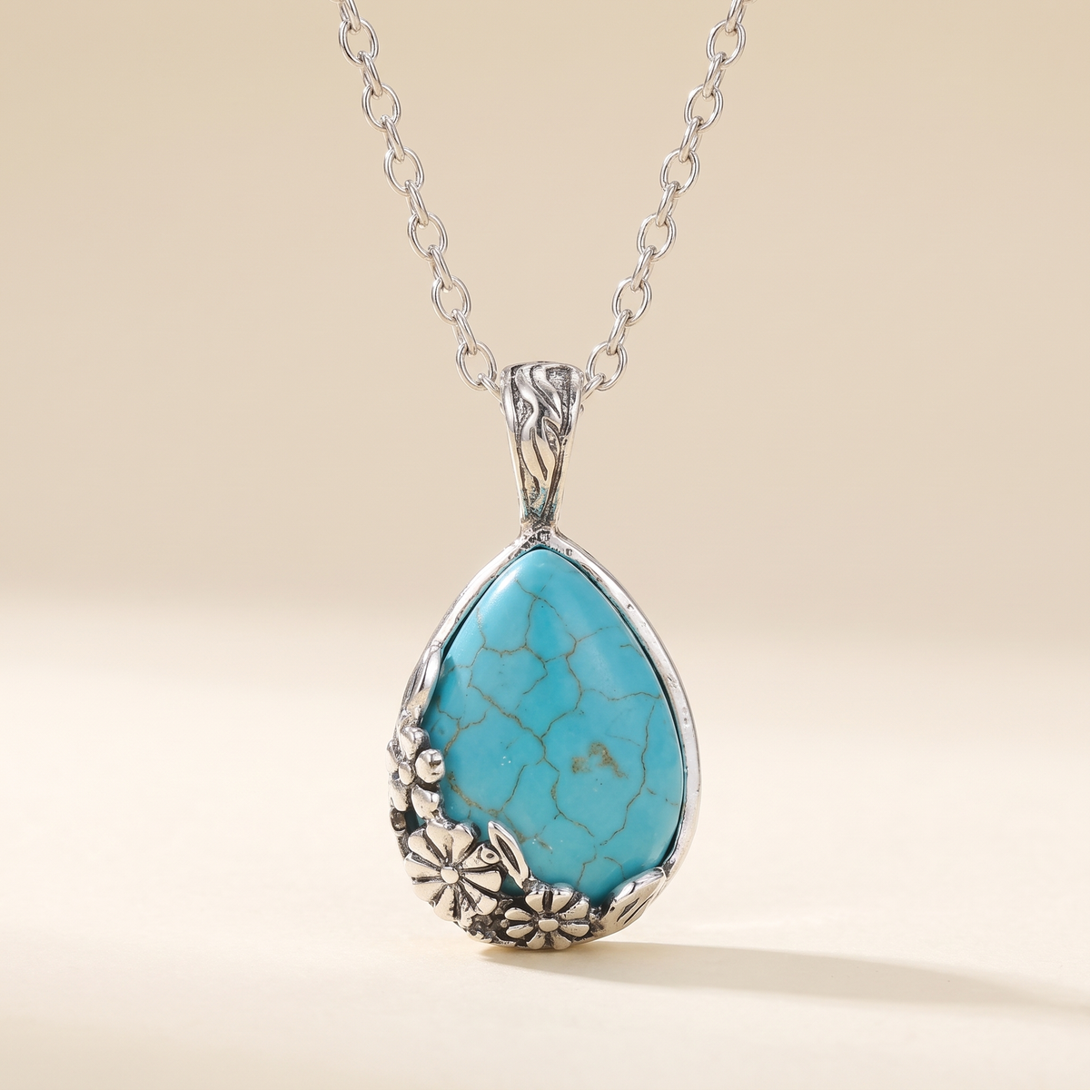 Serelle Ornament Pendant White Gold Necklace – Albella Jewelry