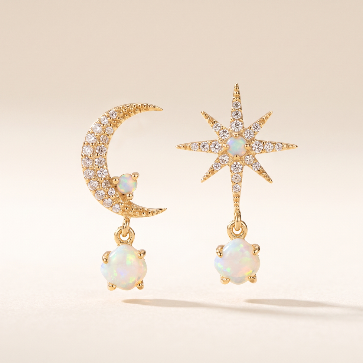 Moon and Star Earrings made of Gold and Opal – Albella Jewelry
