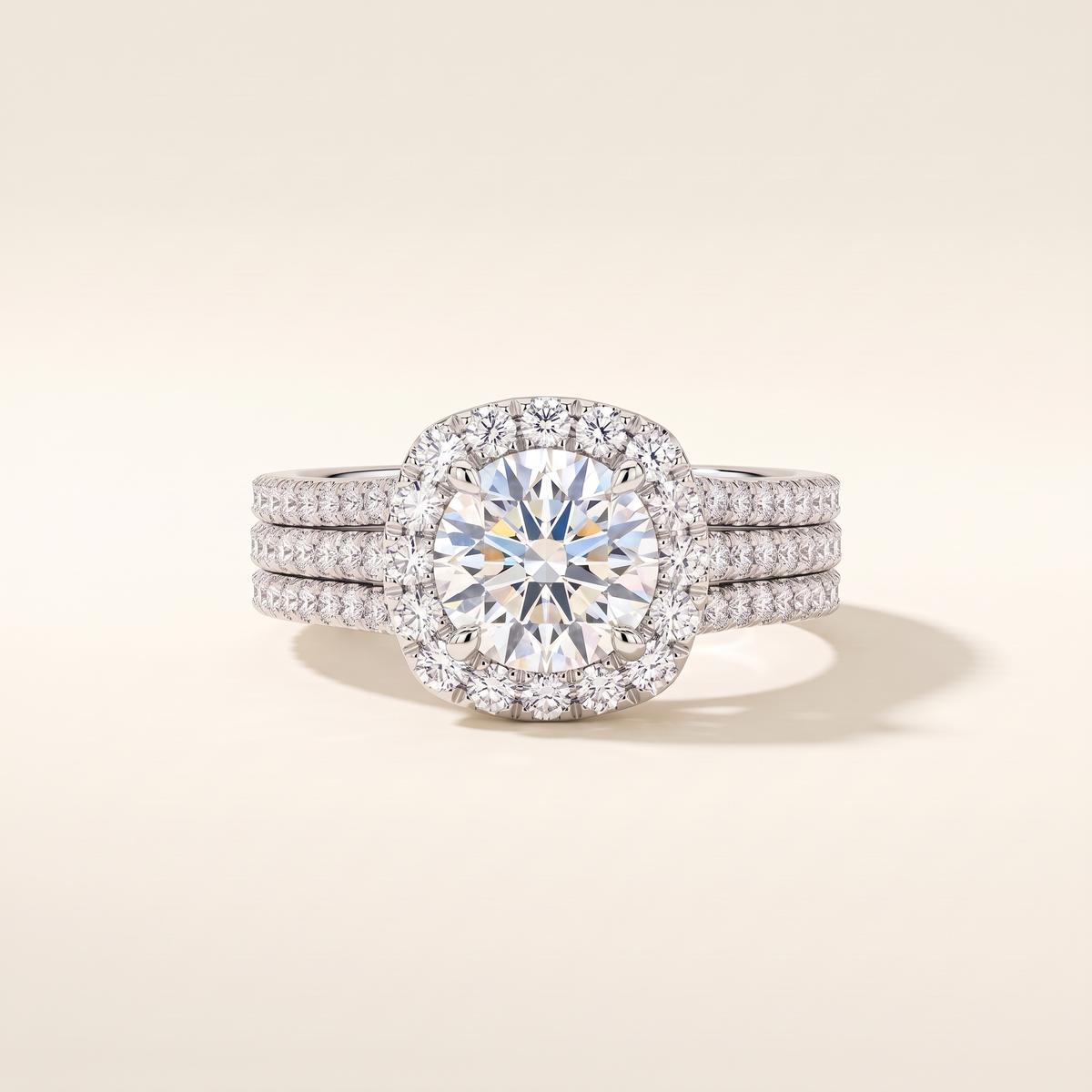 Cushion Halo Pavé Statement Ring – white gold