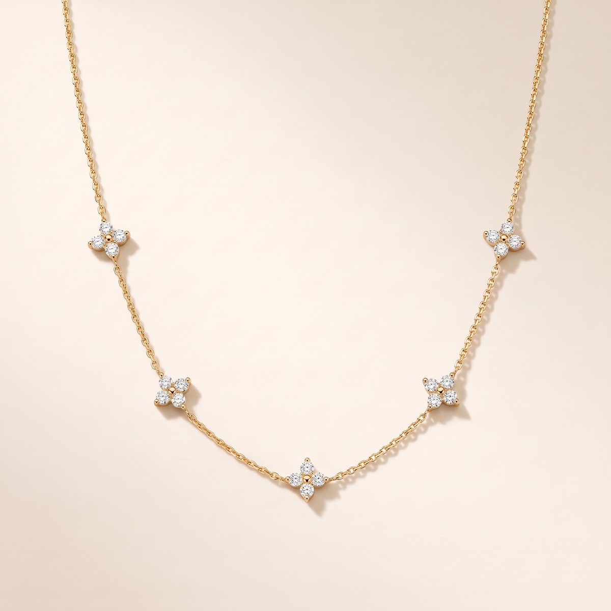 Zircon-Embellished Flower Necklace – gold