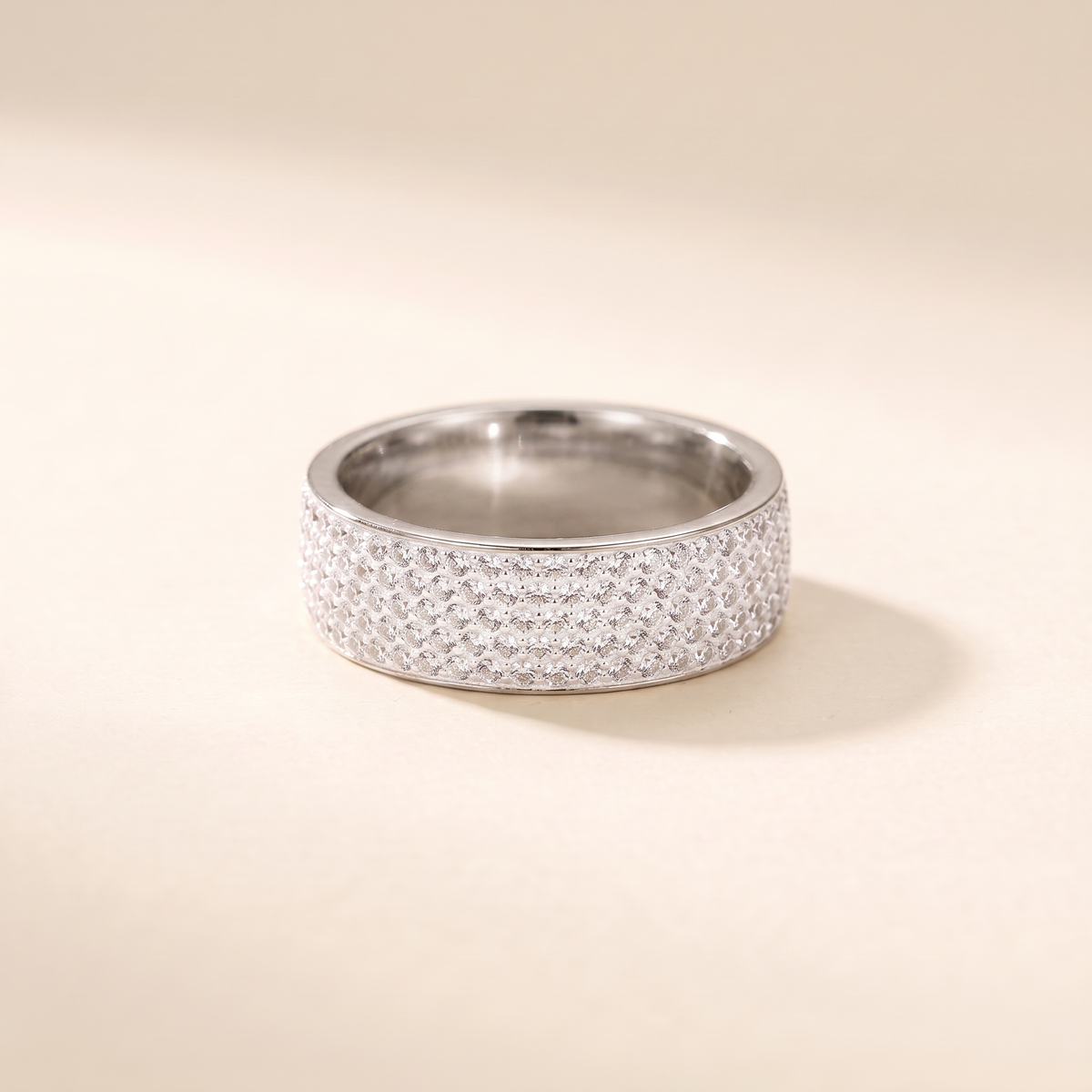 Pavelli Crystal Band Ring – white gold
