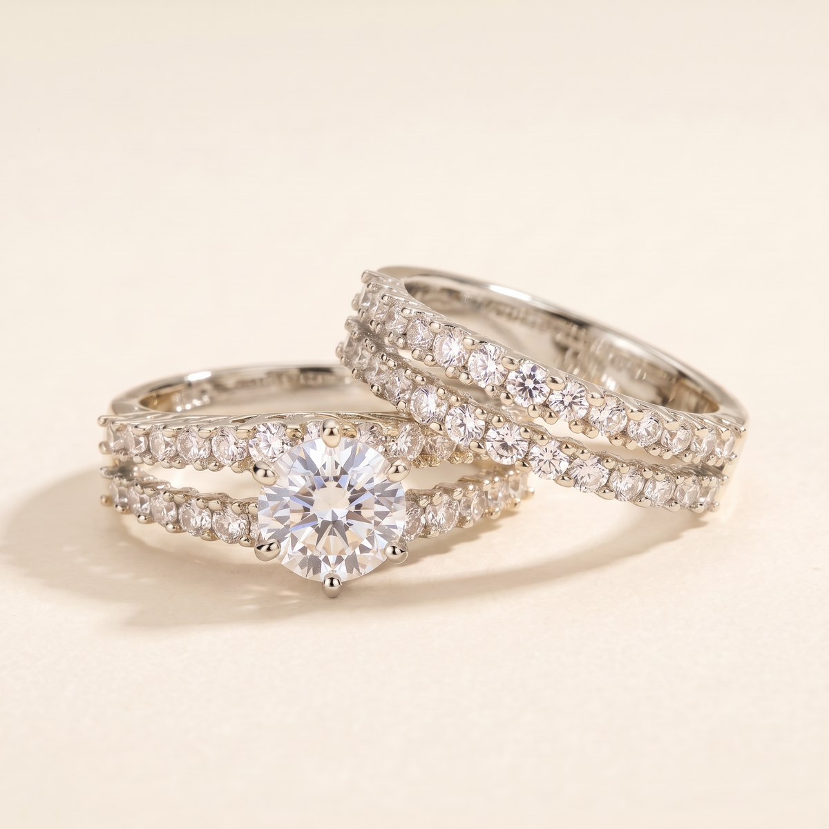 Eternal Radiance Ring Set – white gold