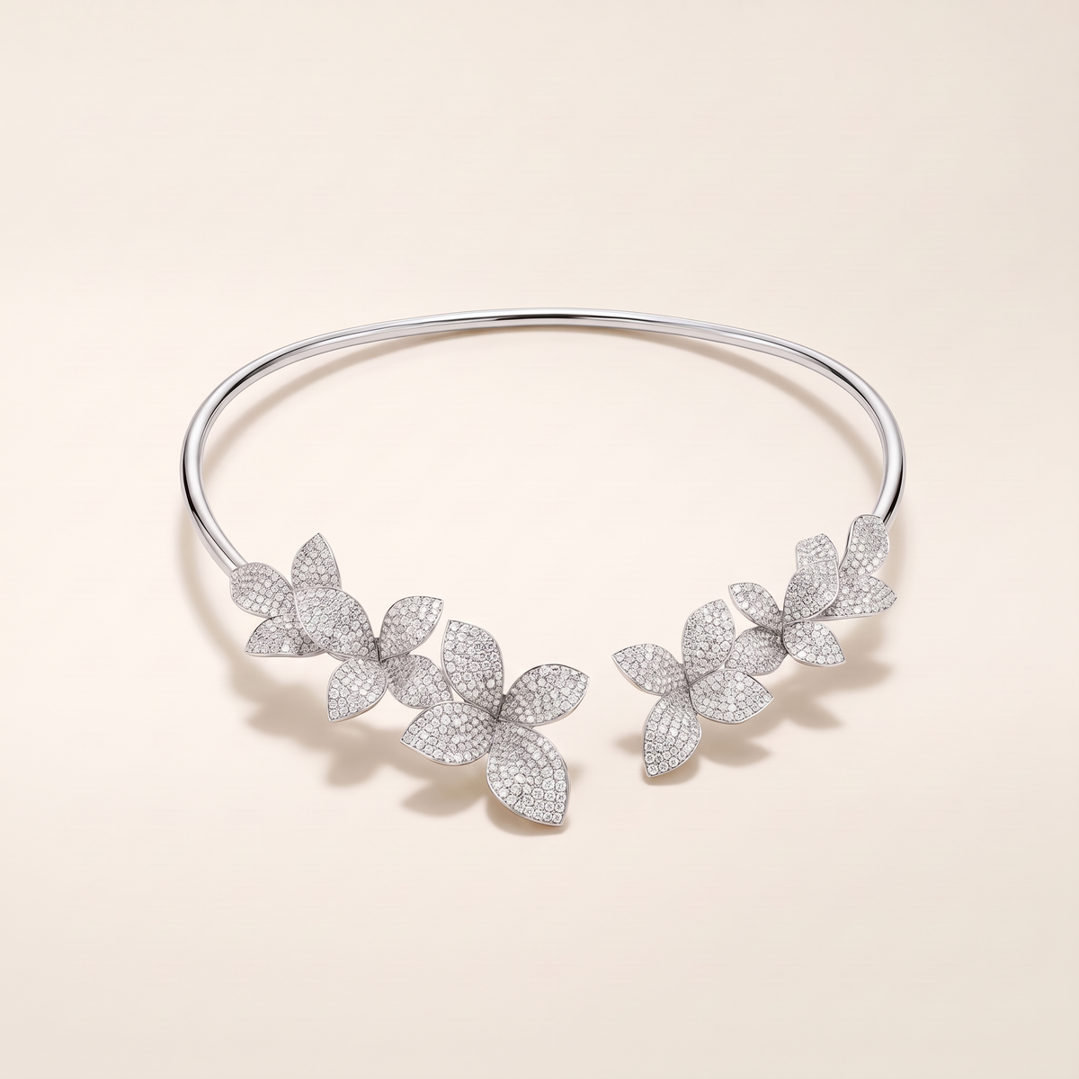Elegant Crystal Flower Necklace – silver