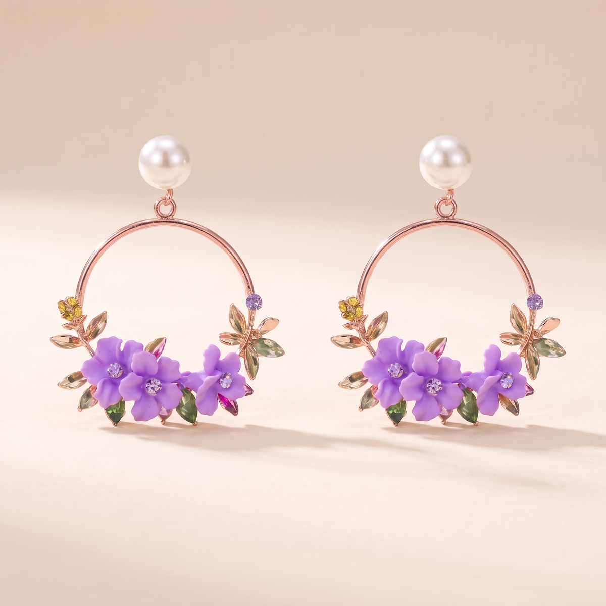 Elegant Gold Flower Earrings with Pearls – pink