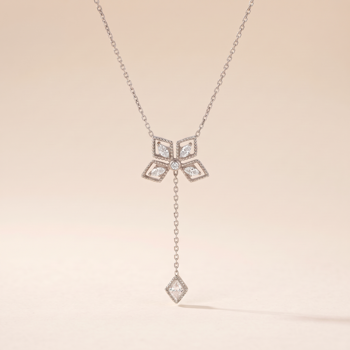 Floral Crystal Pendant Necklace – silver