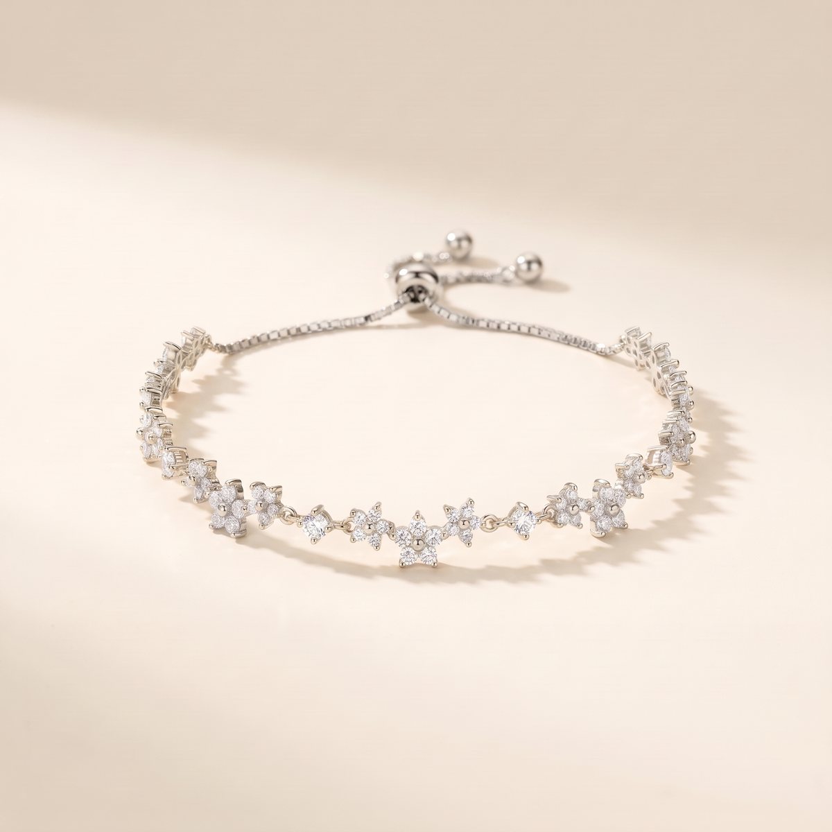 Elegant Floral Adjustable Bracelet – silver