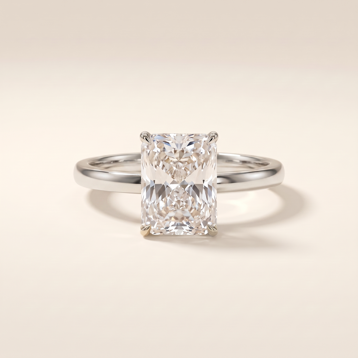 Elegant Capri Statement Ring – silver